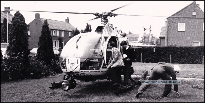 DLV Historie Taken Milieucontroles 1984 Woensdrecht 1984 05 Tulder Heli bw(7V)